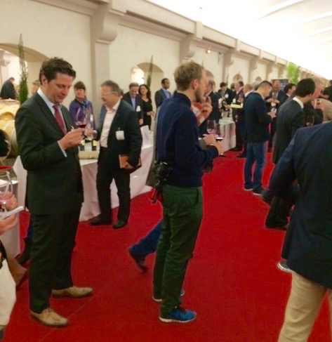 With over 600 wines to taste, visitors at En Primeur maintain a quick pace.